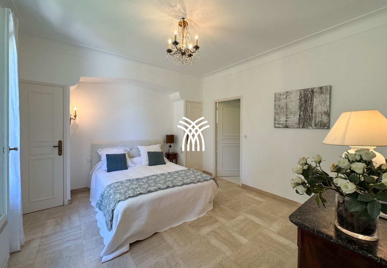 Villa à Vallauris - St Martin