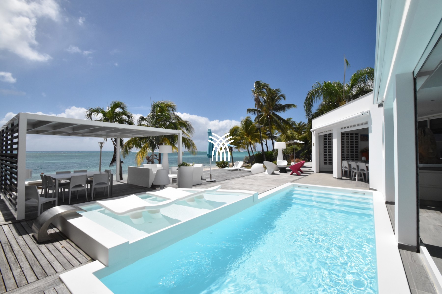 Villa/Dettached house in Saint-François - Water Dream *****