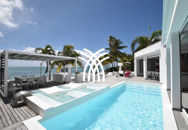 Villa in Saint-François - Water Dream *****