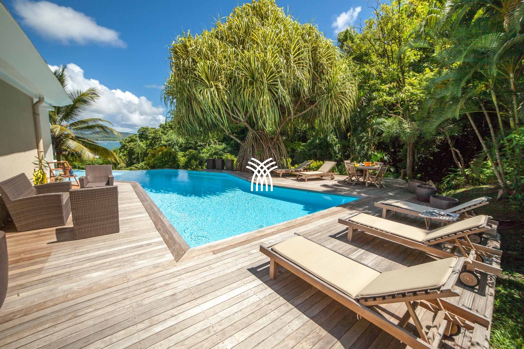 Villa/Dettached house in La Trinité - Jacaranda