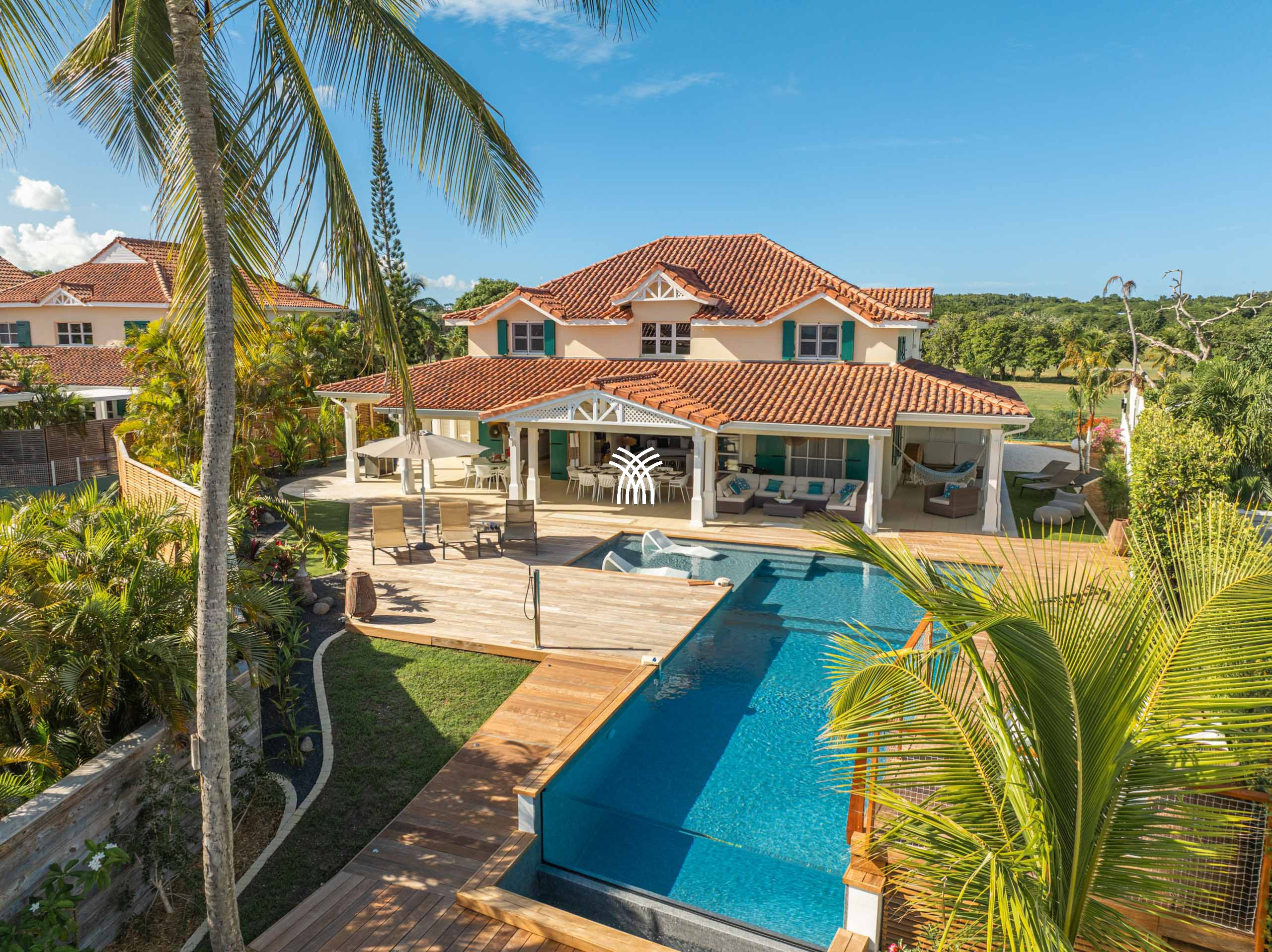 Villa/Dettached house in Saint-François - Caribe *****
