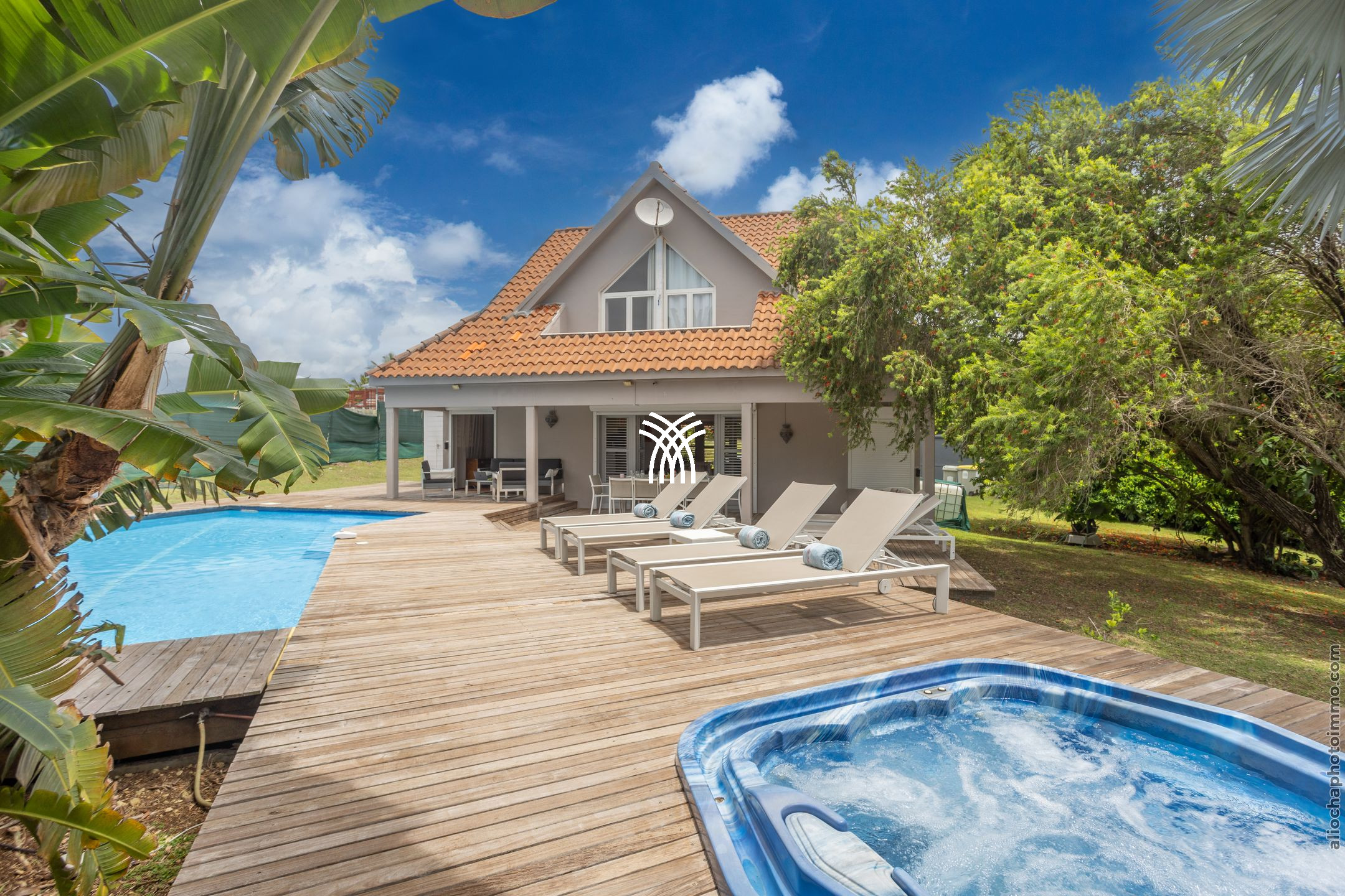Villa/Dettached house in Le Gosier - Karukera Guadeloupe