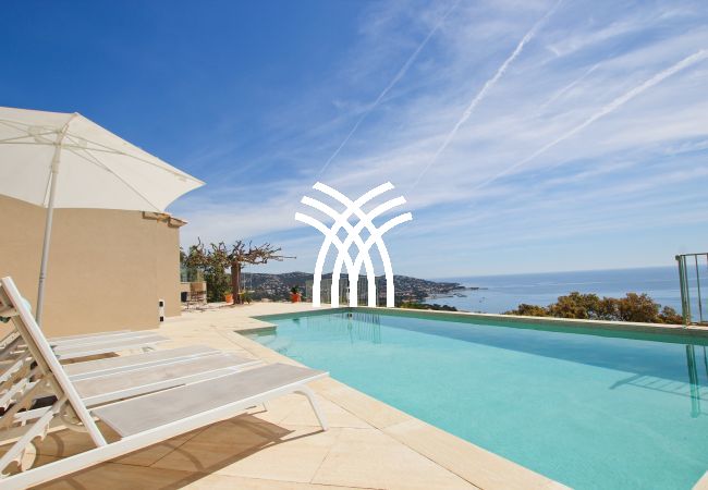 Villa in Sainte-Maxime - HSUD0086-Souvenance