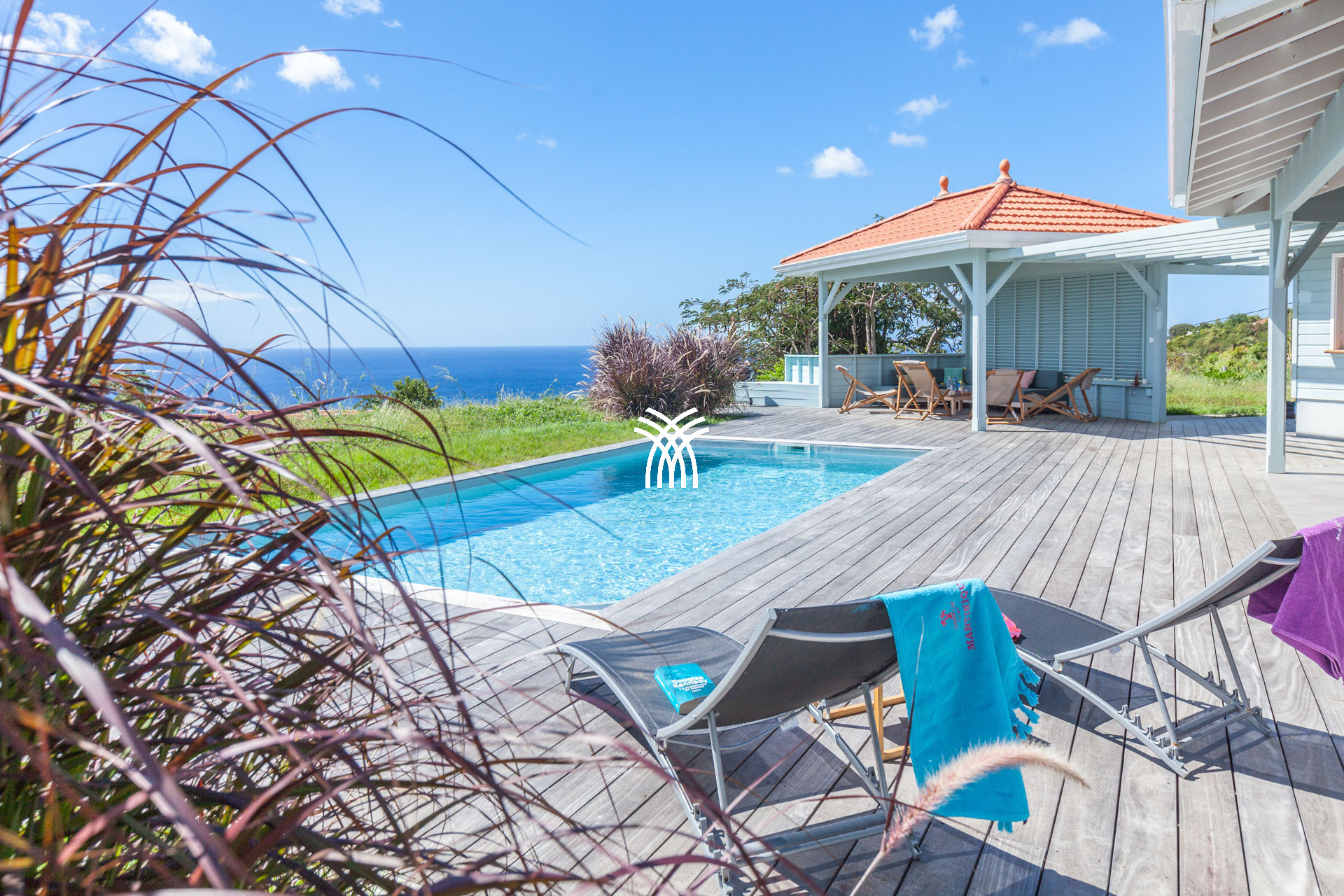 Villa/Dettached house in Case-Pilote - Aqua ****