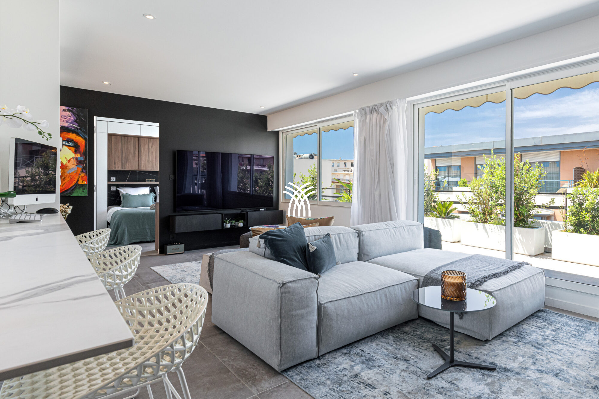  in Cannes - Martinez