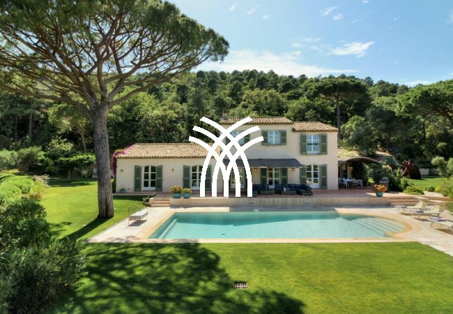 Villa in Gassin - Bakkhos