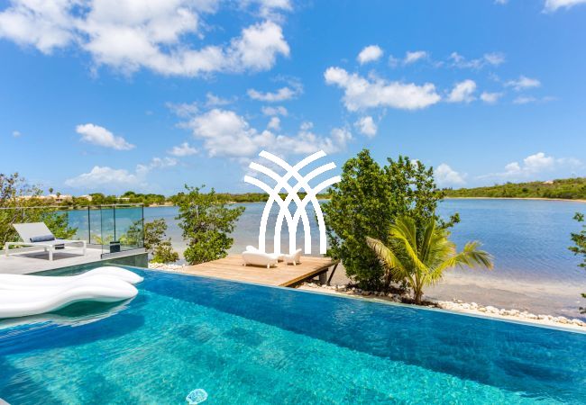 Villa in Terres Basses - Enjoy