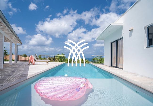 Villa in Schoelcher - Luzea *****