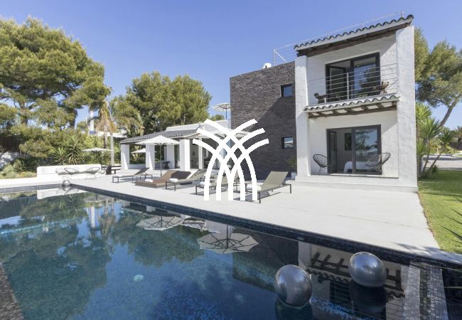 Villa in Ibiza / Eivissa - Es Vedra Style