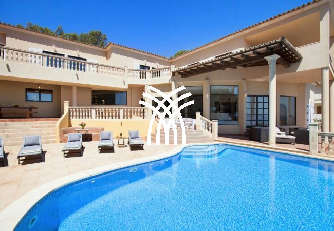 Villa in Badia Grand - Cabello