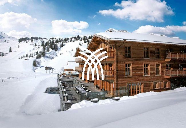 Chalet in Lech - Luxuo