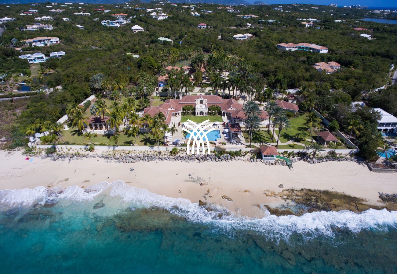 Villa in Terres Basses - Chateau des Palmiers