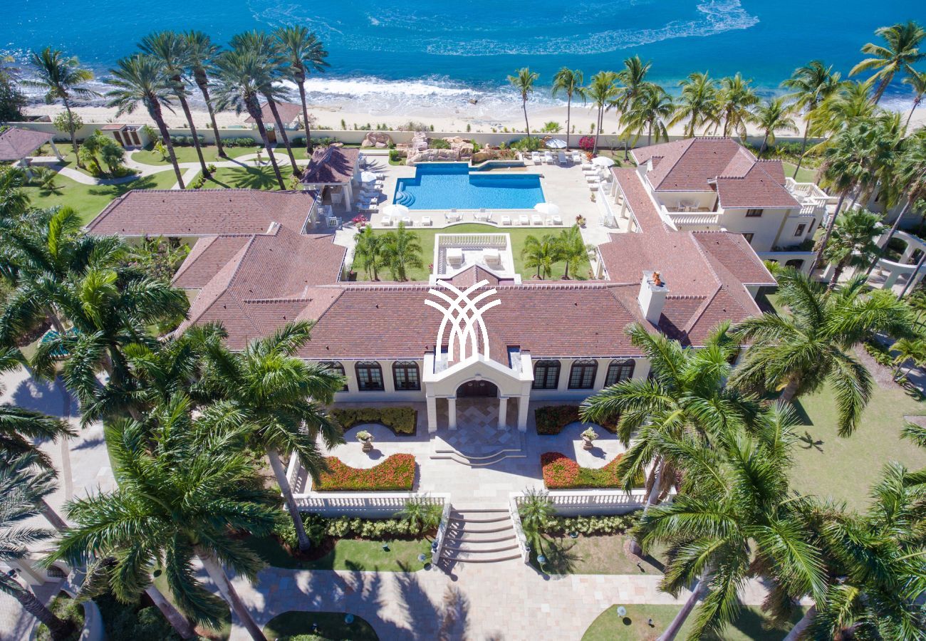 Villa in Terres Basses - Chateau des Palmiers