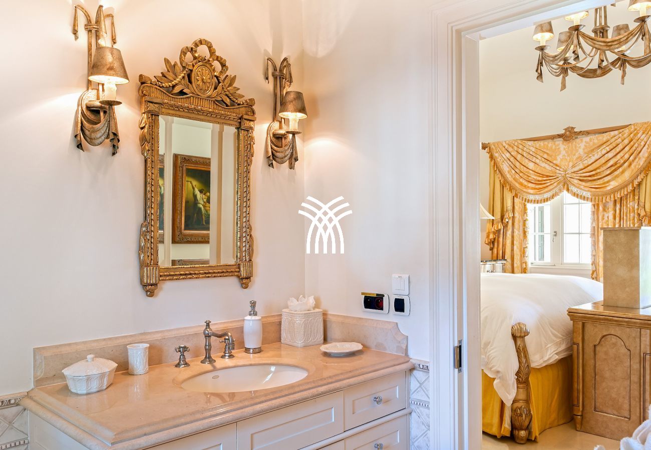 Villa in Terres Basses - Chateau des Palmiers