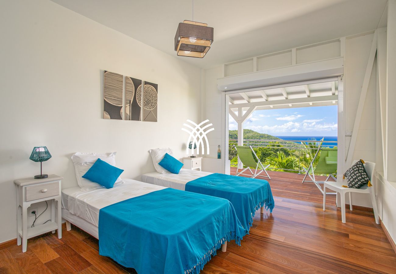 Villa in Les Trois-Ilets - Madolyne