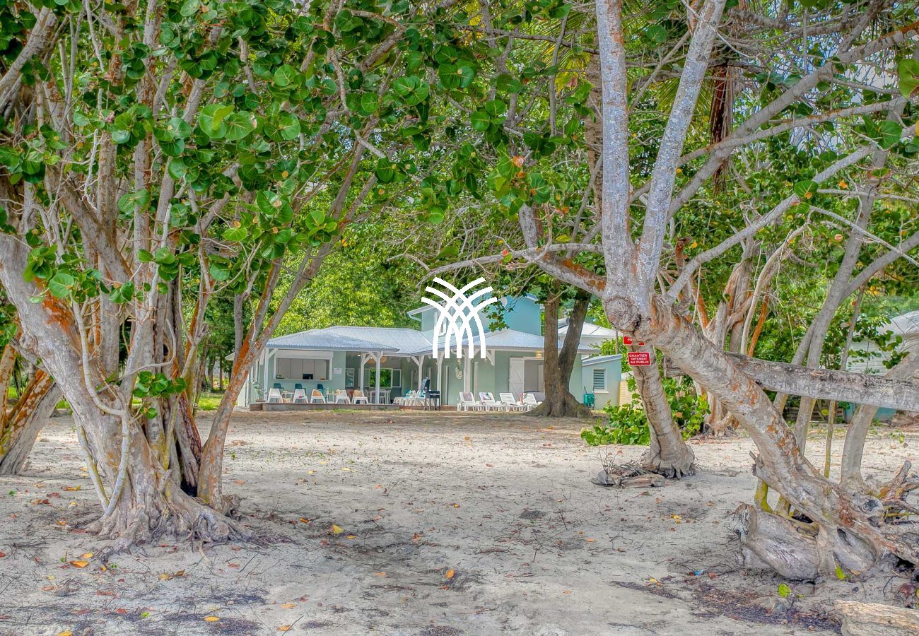 Villa in Le Diamant - Sand Beach