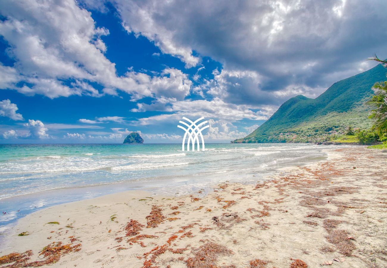 Villa in Le Diamant - Sand Beach