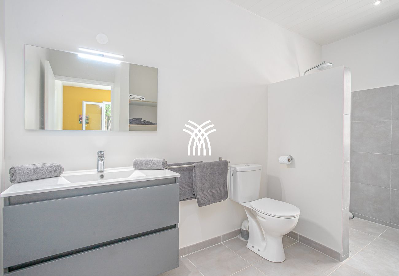 Villa in Le Diamant - Sand Beach