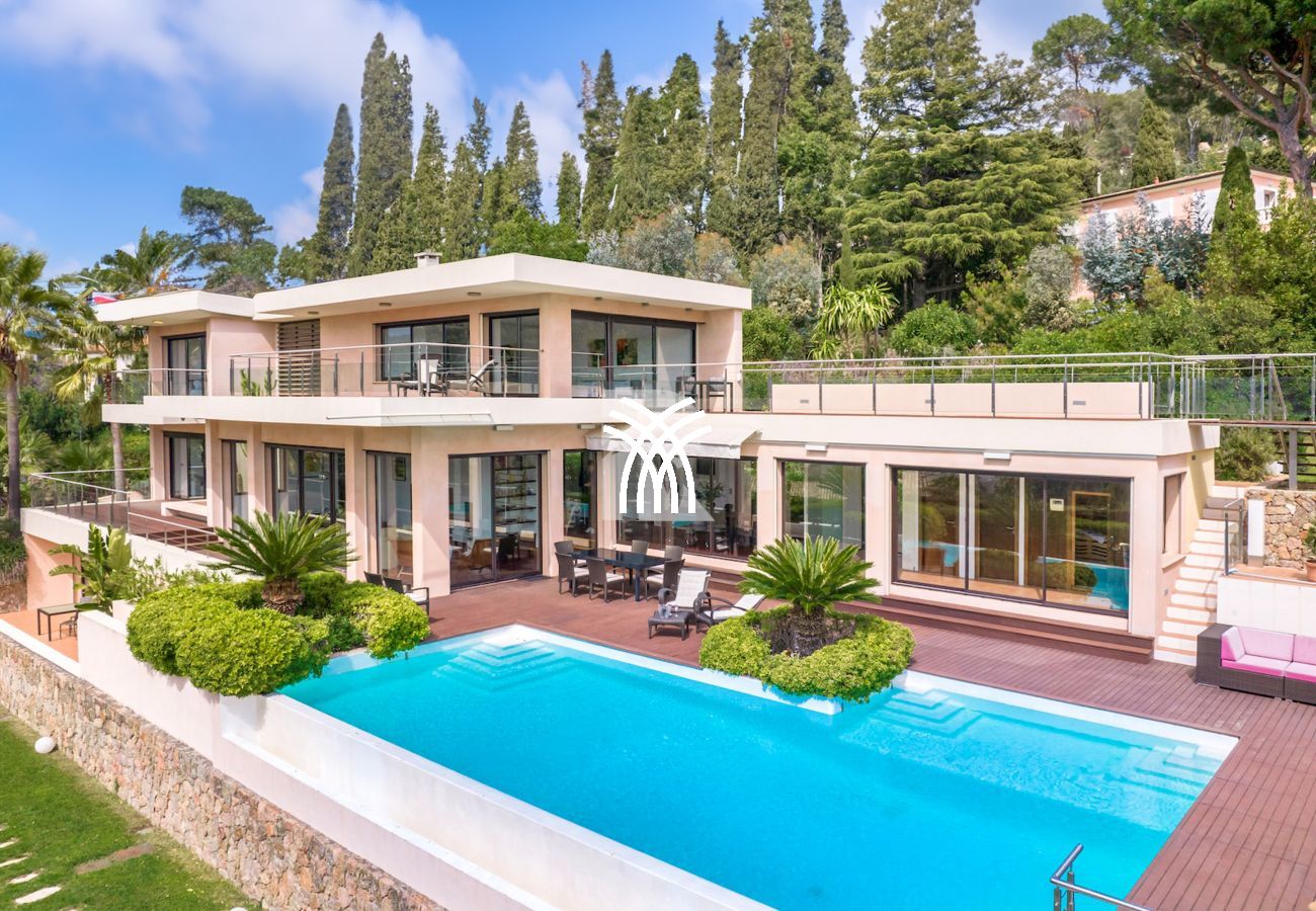 Villa in Cannes - 5 Seasons