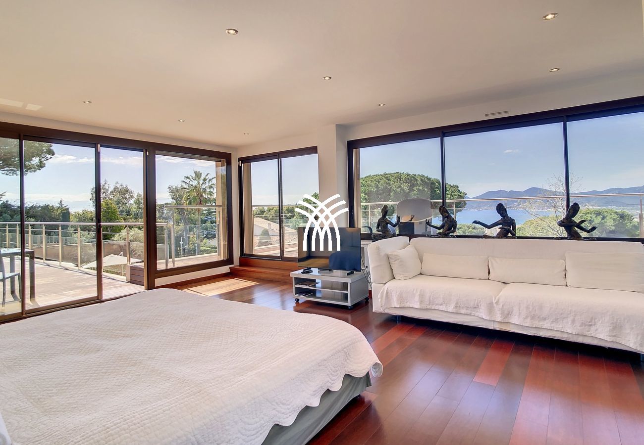 Villa in Cannes - 5 Seasons