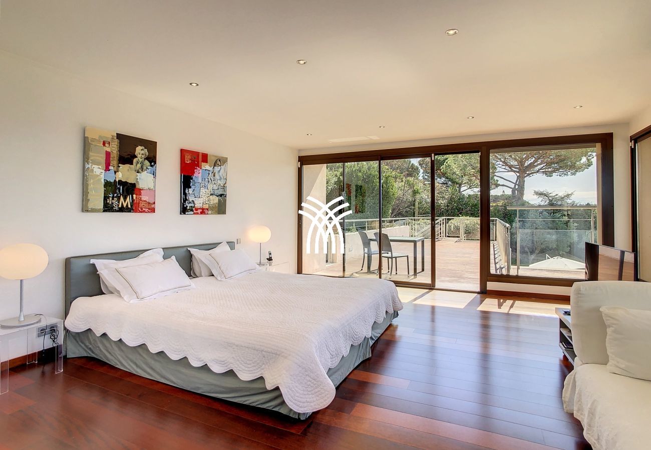 Villa in Cannes - 5 Seasons