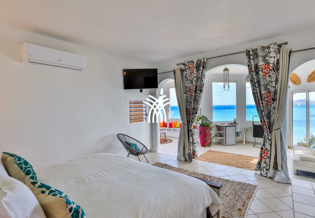 Villa in Terres Basses - Infinity Blue