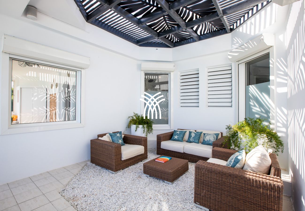 Villa in Terres Basses - Infinity Blue