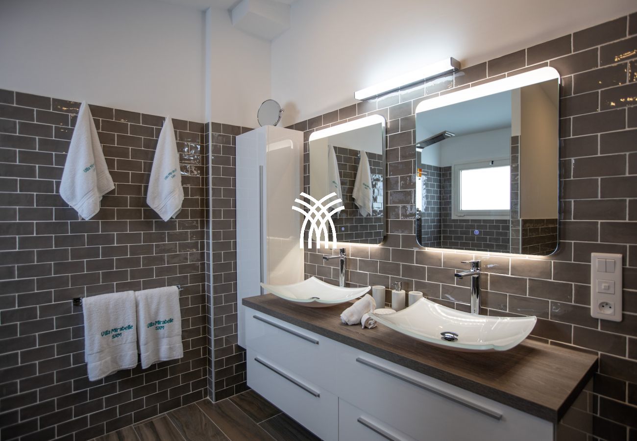 Villa in Terres Basses - Mirabelle SXM