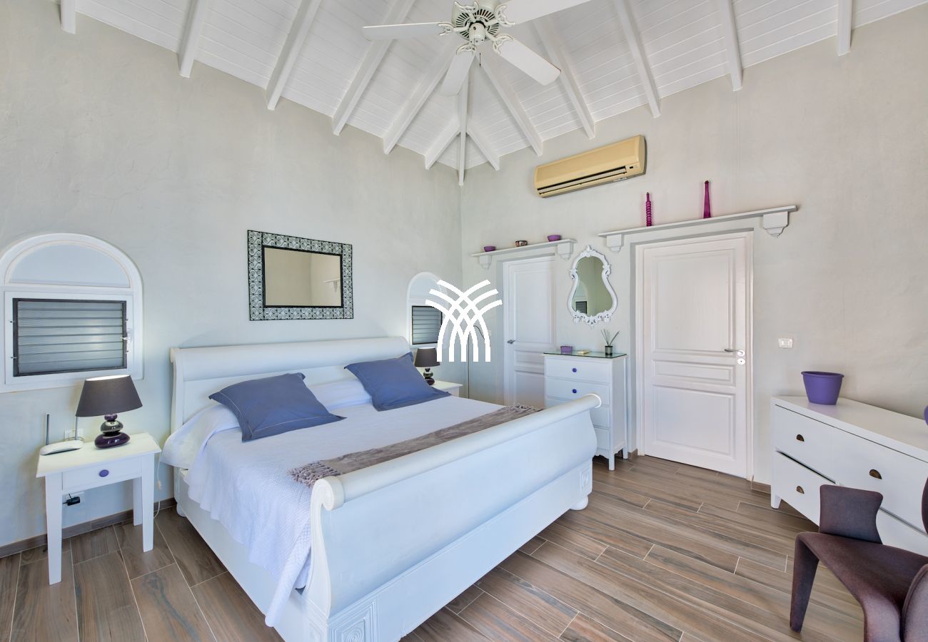 Villa in Terres Basses - Mirabelle SXM