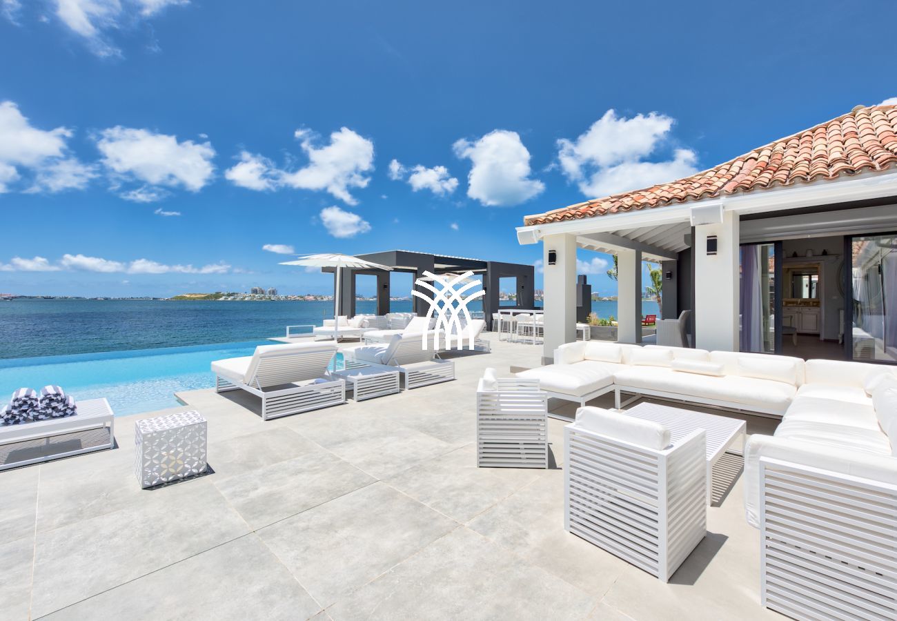 Villa in Terres Basses - Mirabelle SXM