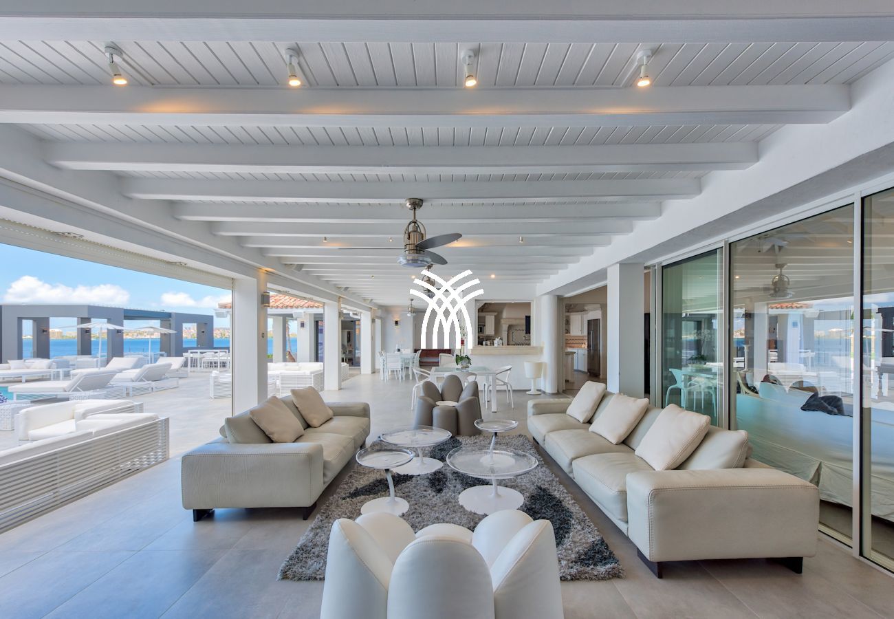 Villa in Terres Basses - Mirabelle SXM