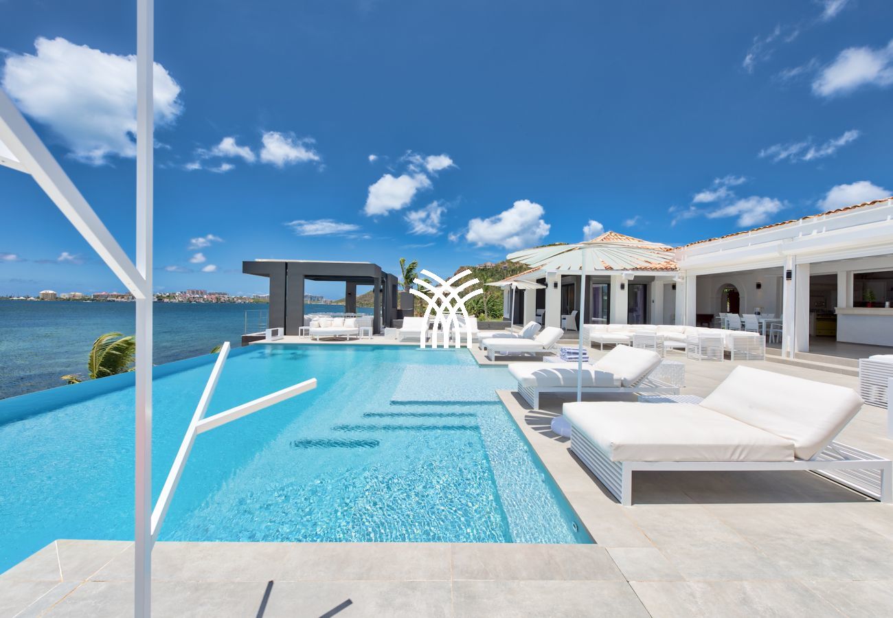 Villa in Terres Basses - Mirabelle SXM