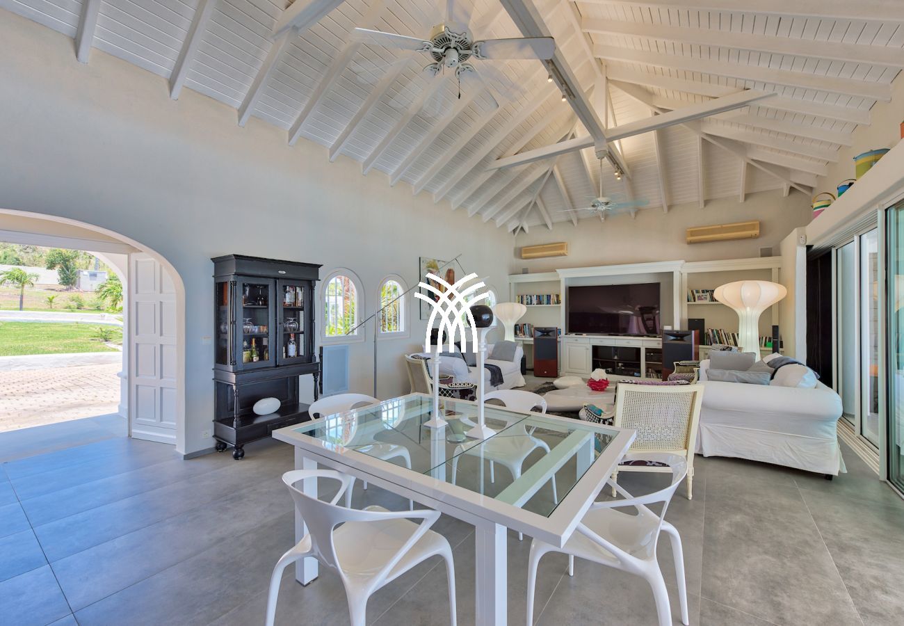 Villa in Terres Basses - Mirabelle SXM