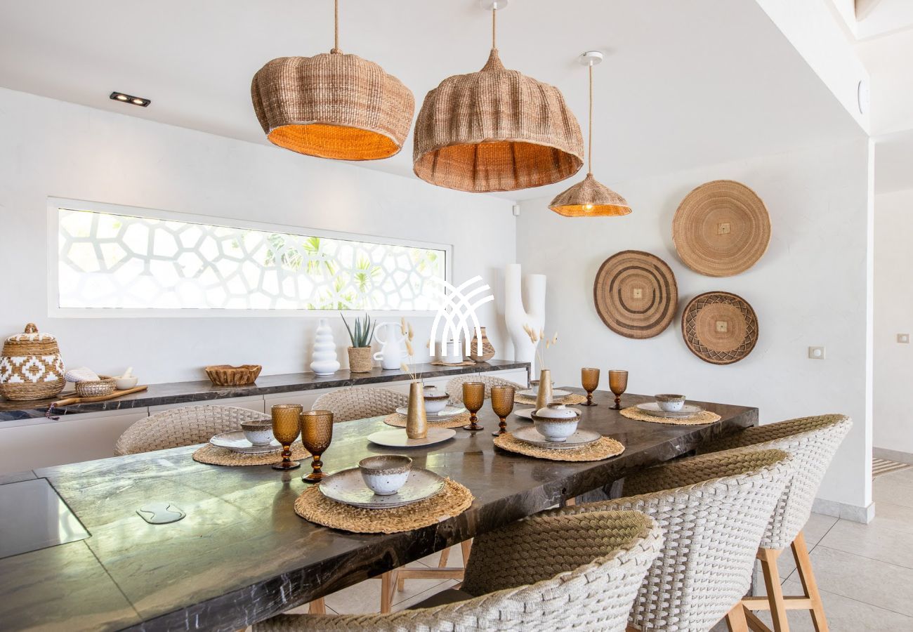 Villa in Cul-de-sac - Vogue Art