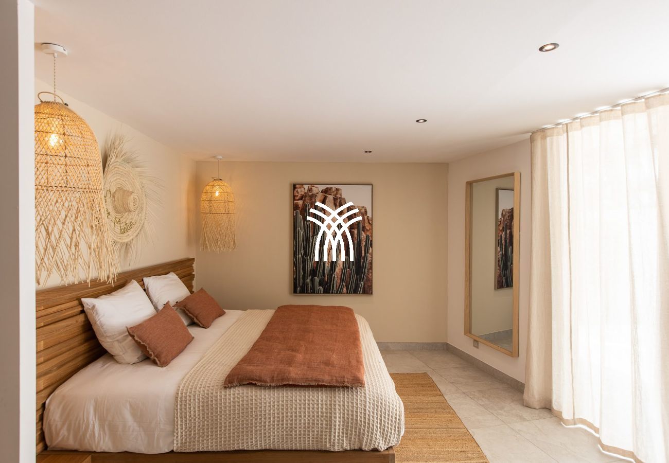 Villa in Cul-de-sac - Vogue Art