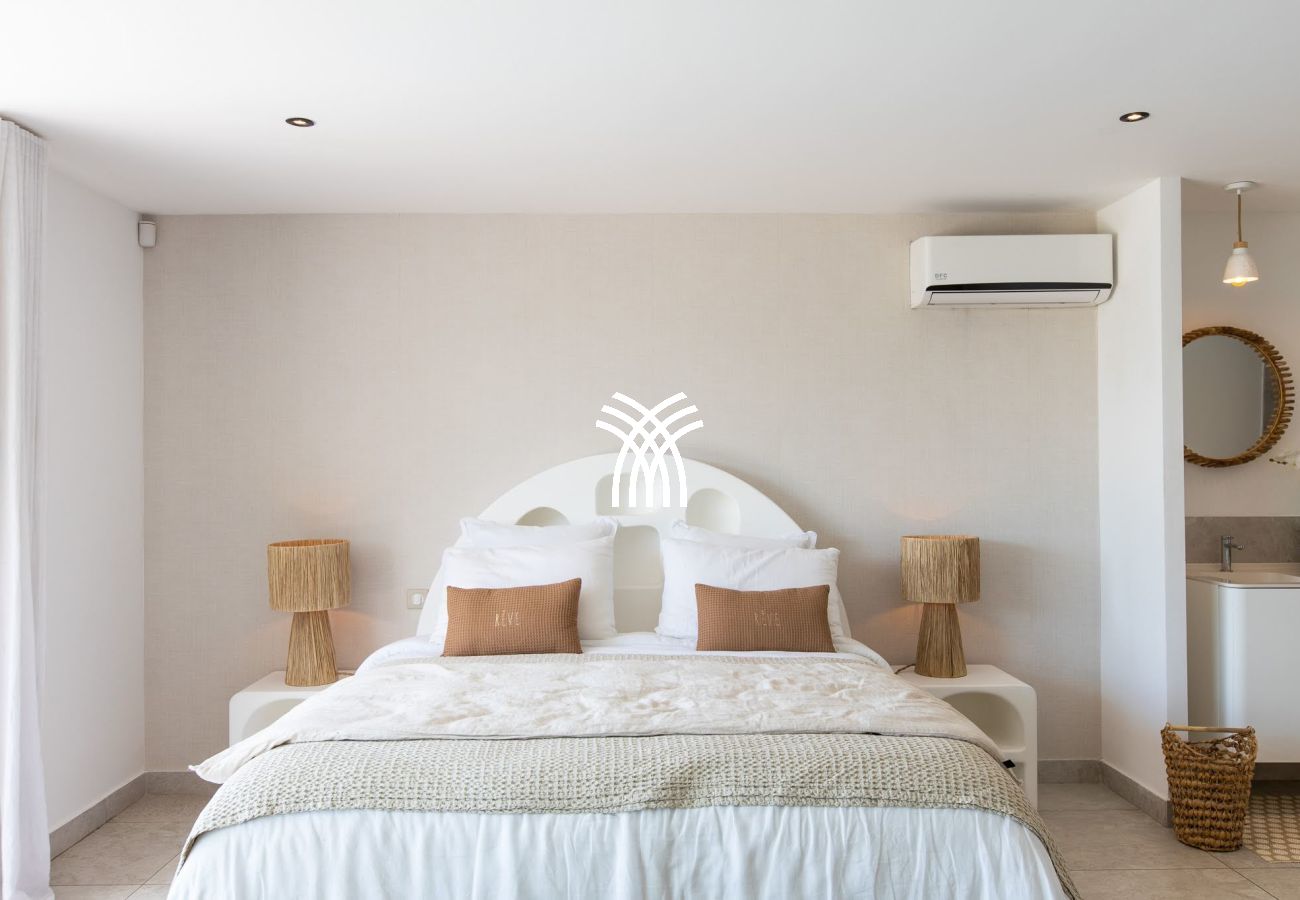 Villa in Cul-de-sac - Vogue Art