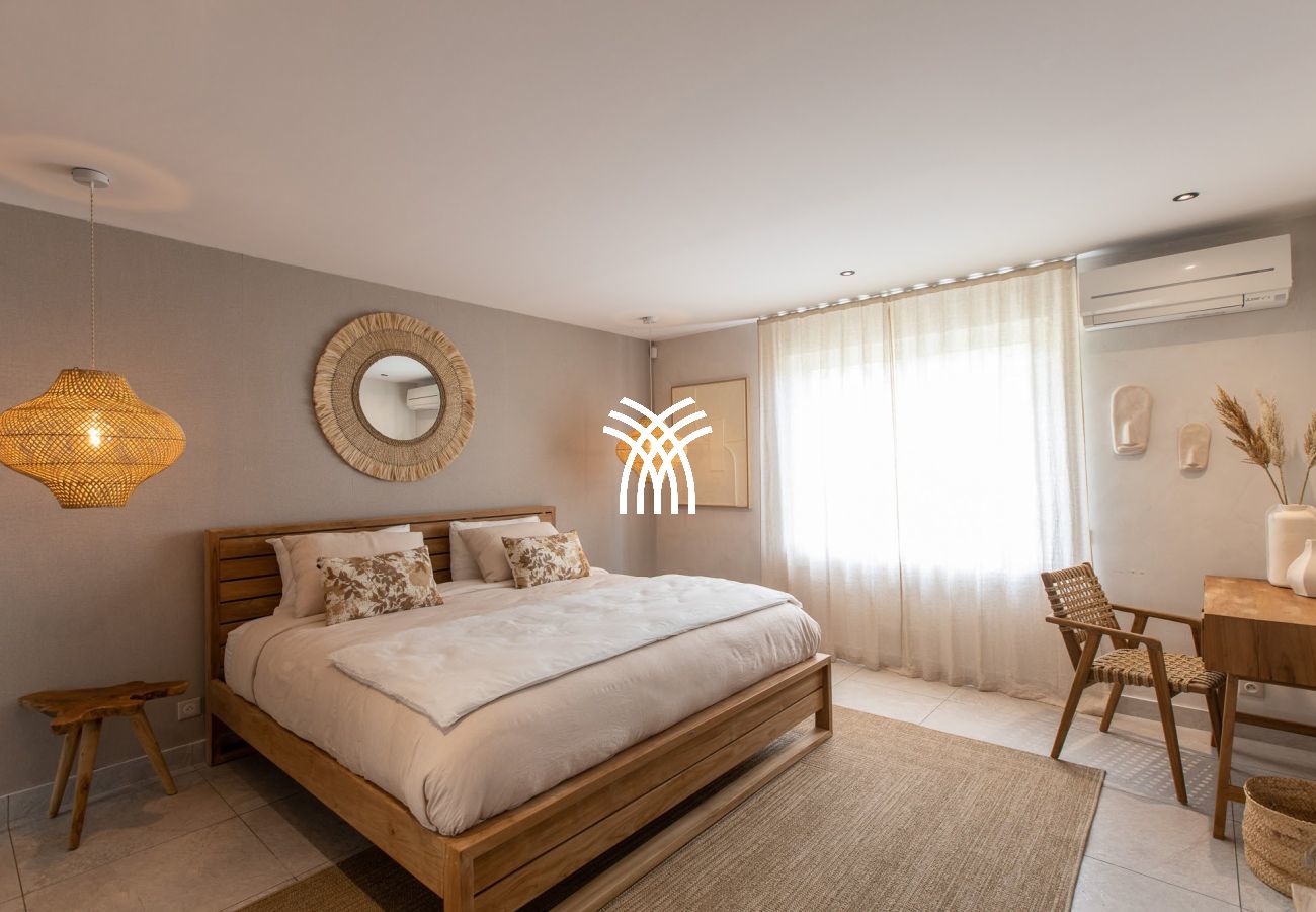 Villa in Cul-de-sac - Vogue Art