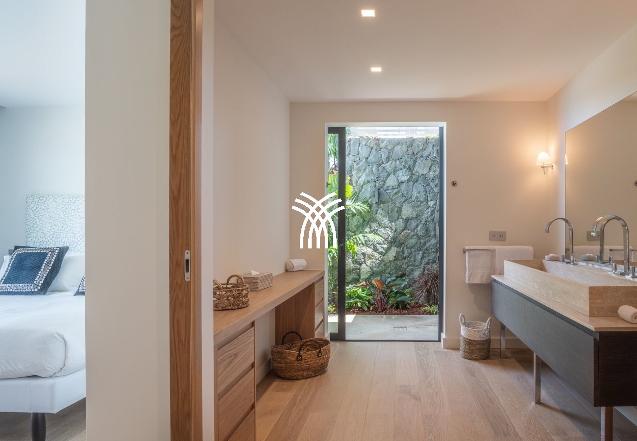 Villa in Saint Barthélemy - Firefly