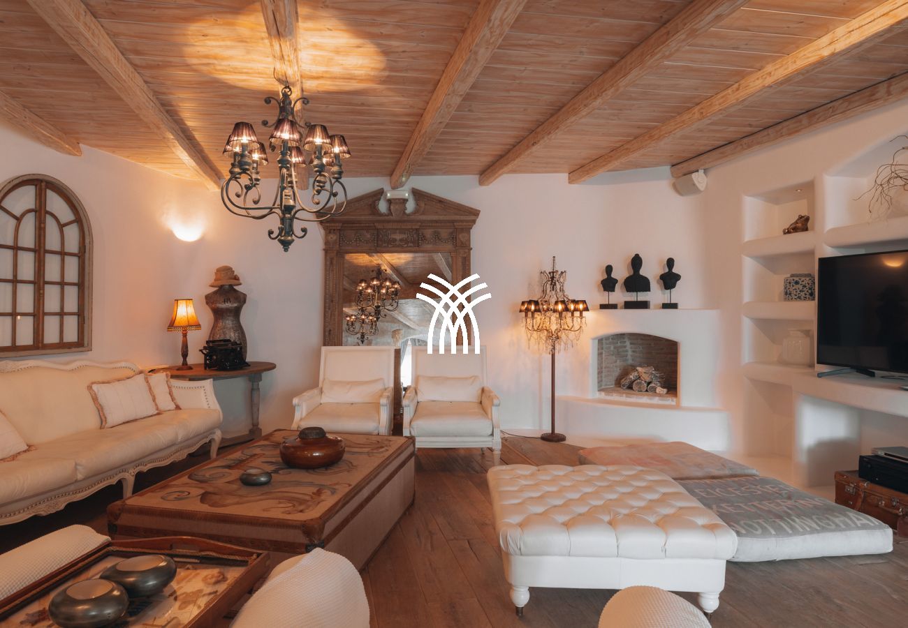 Villa in Mykonos - Your Mykonos