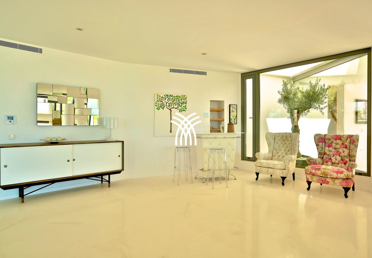 Villa in Ibiza / Eivissa - Alegre Belle