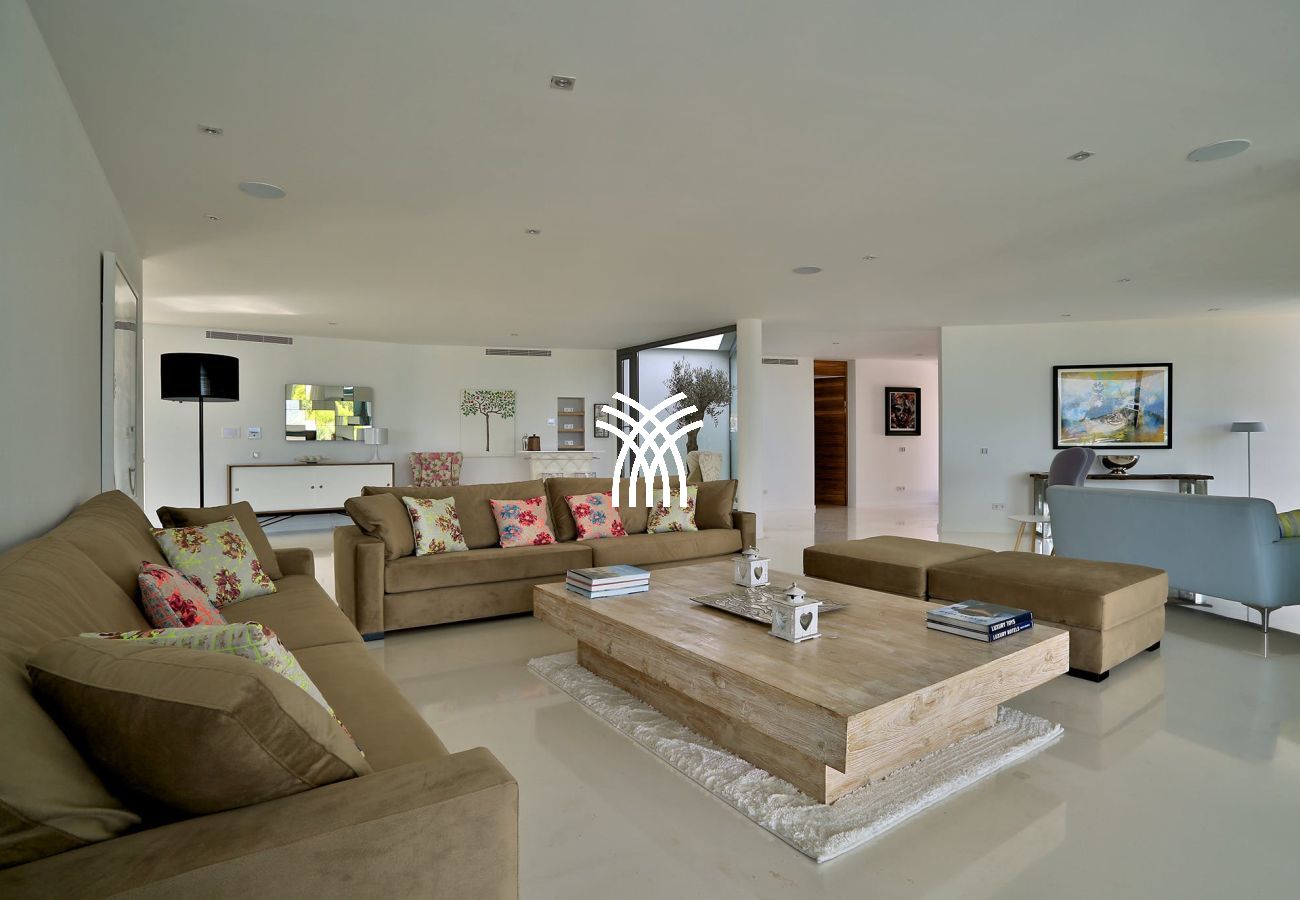 Villa in Ibiza / Eivissa - Alegre Belle