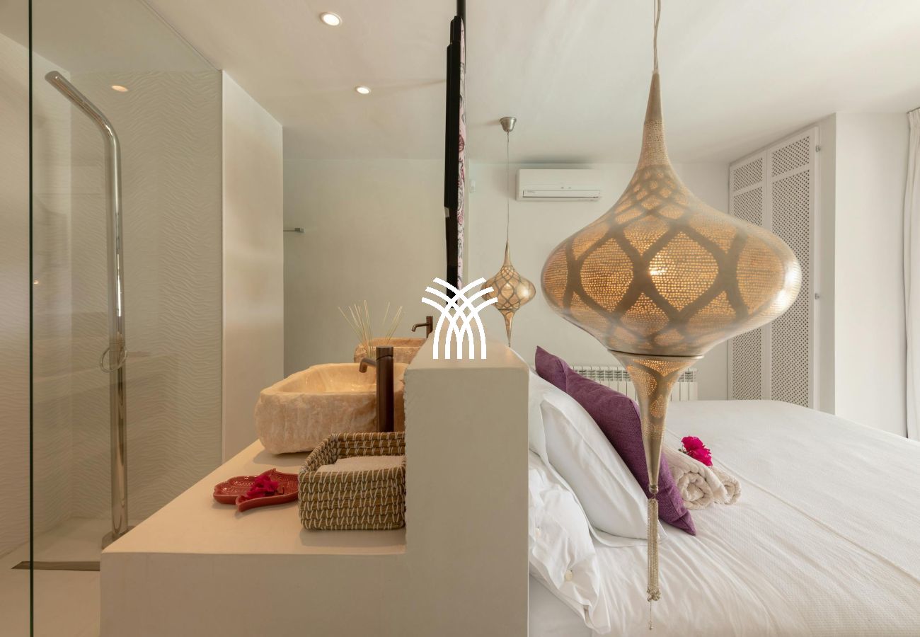 Villa in Ibiza / Eivissa - El Zafiro