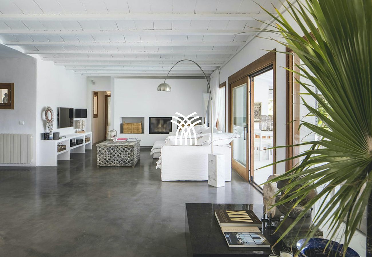 Villa in Ibiza / Eivissa - El Zafiro