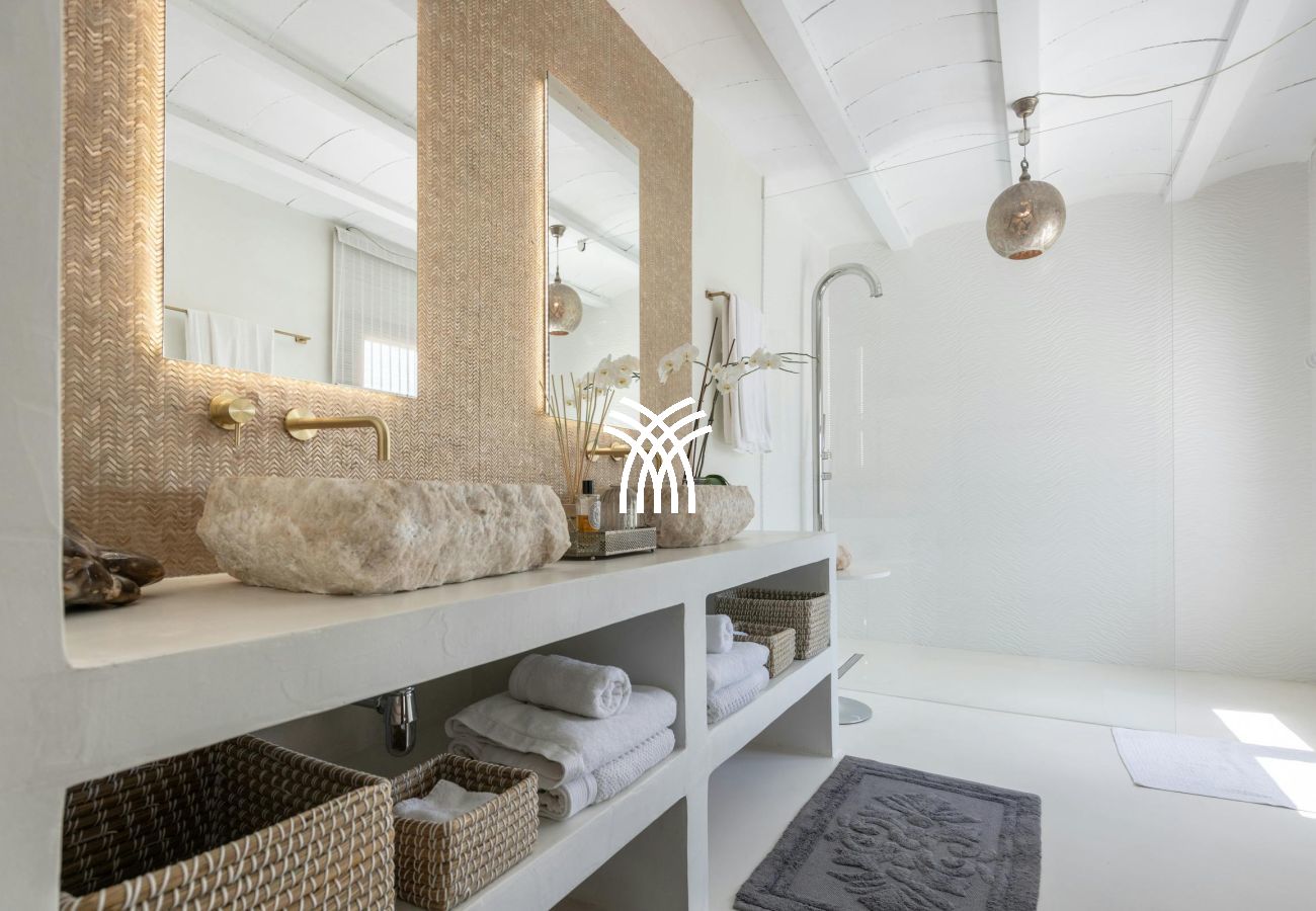 Villa in Ibiza / Eivissa - El Zafiro