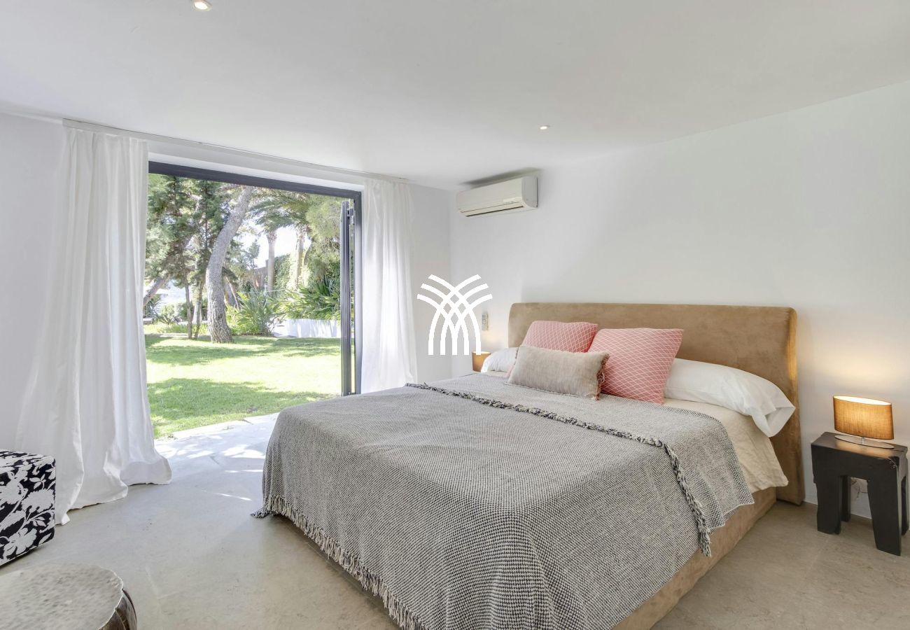Villa in Ibiza / Eivissa - Es Vedra Style