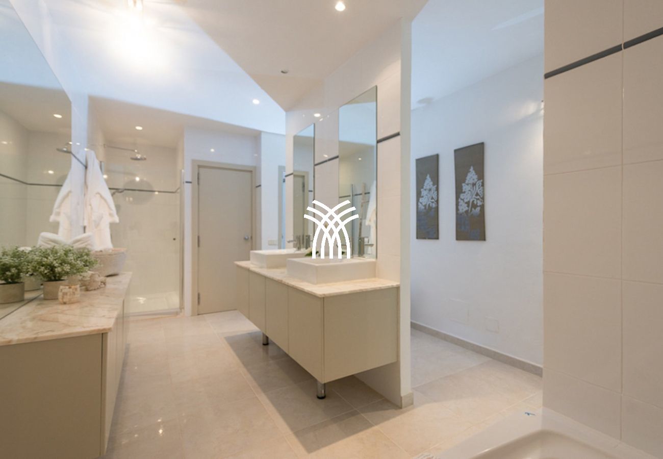 Villa in Ibiza / Eivissa - La Terraza