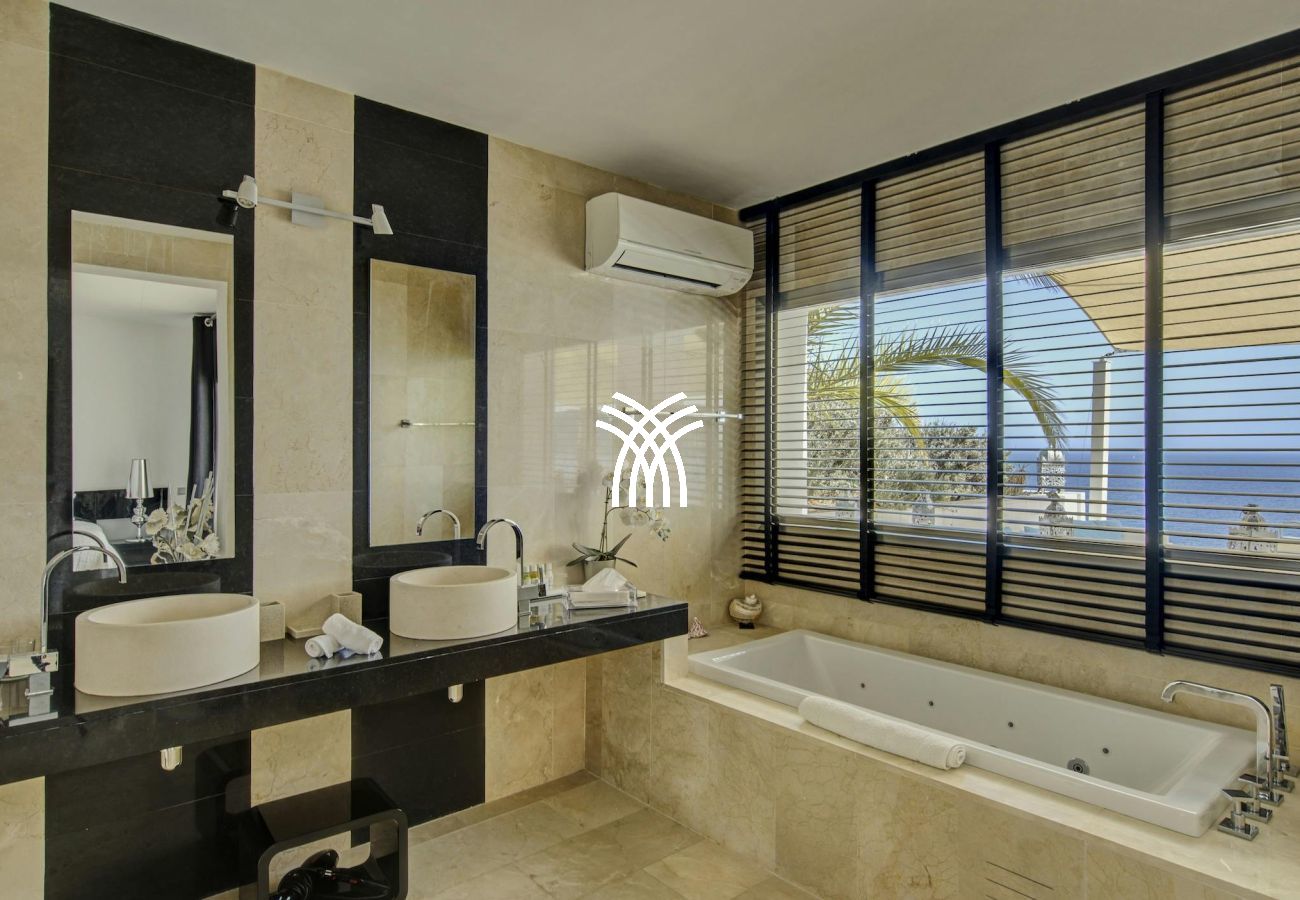 Villa in Ibiza / Eivissa - Es Cubells