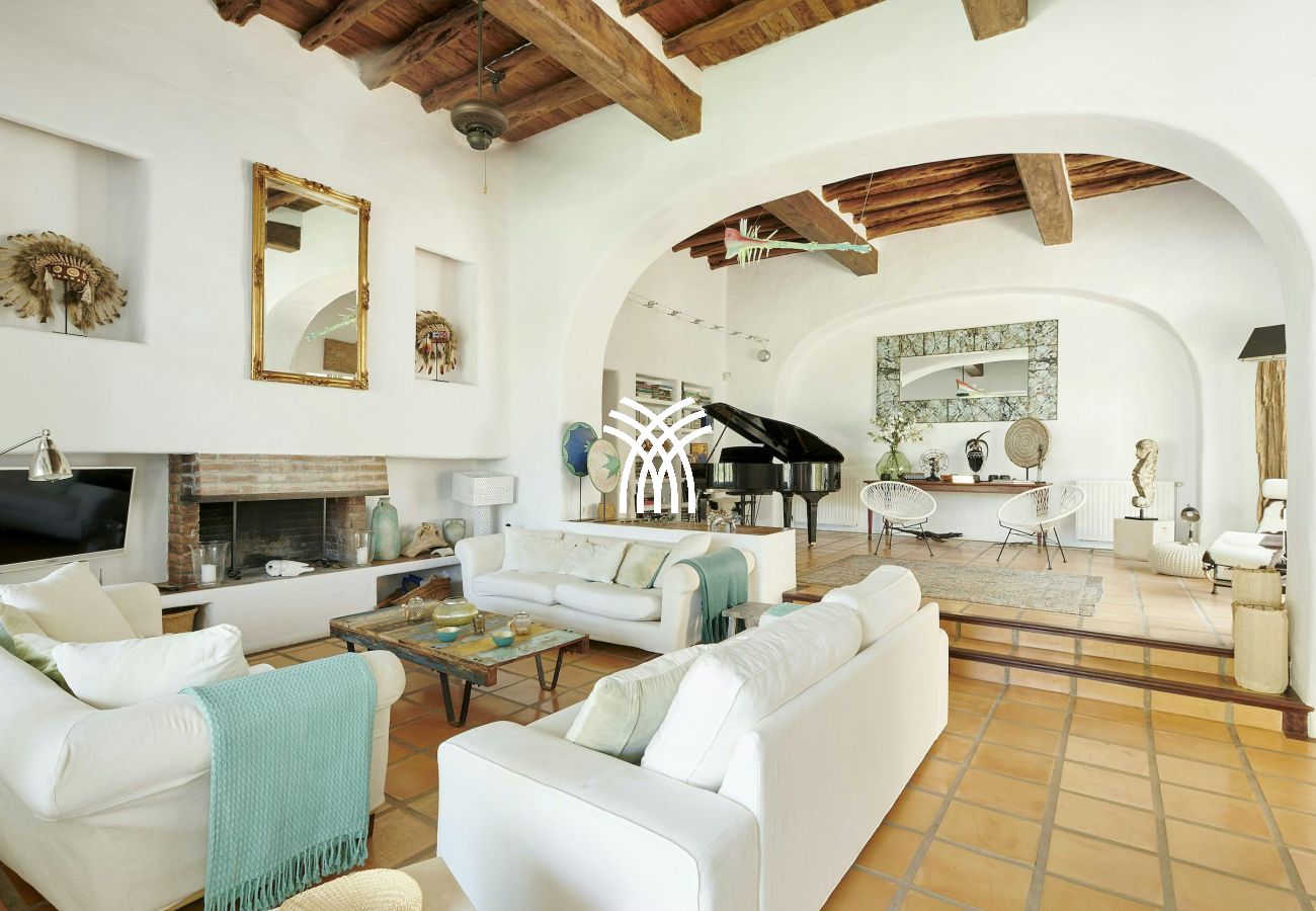 Villa in Ibiza / Eivissa - San Agustin