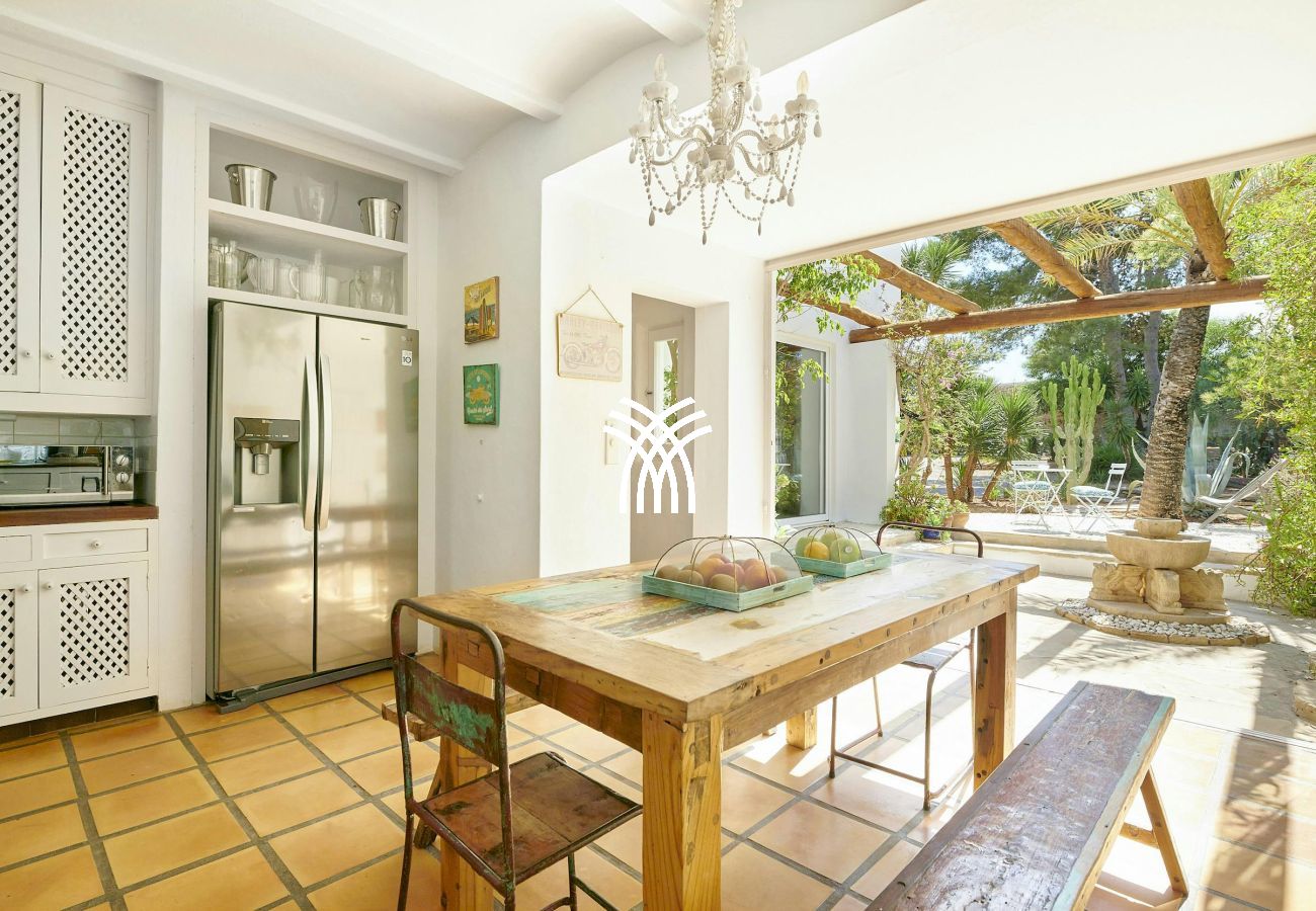 Villa in Ibiza / Eivissa - San Agustin