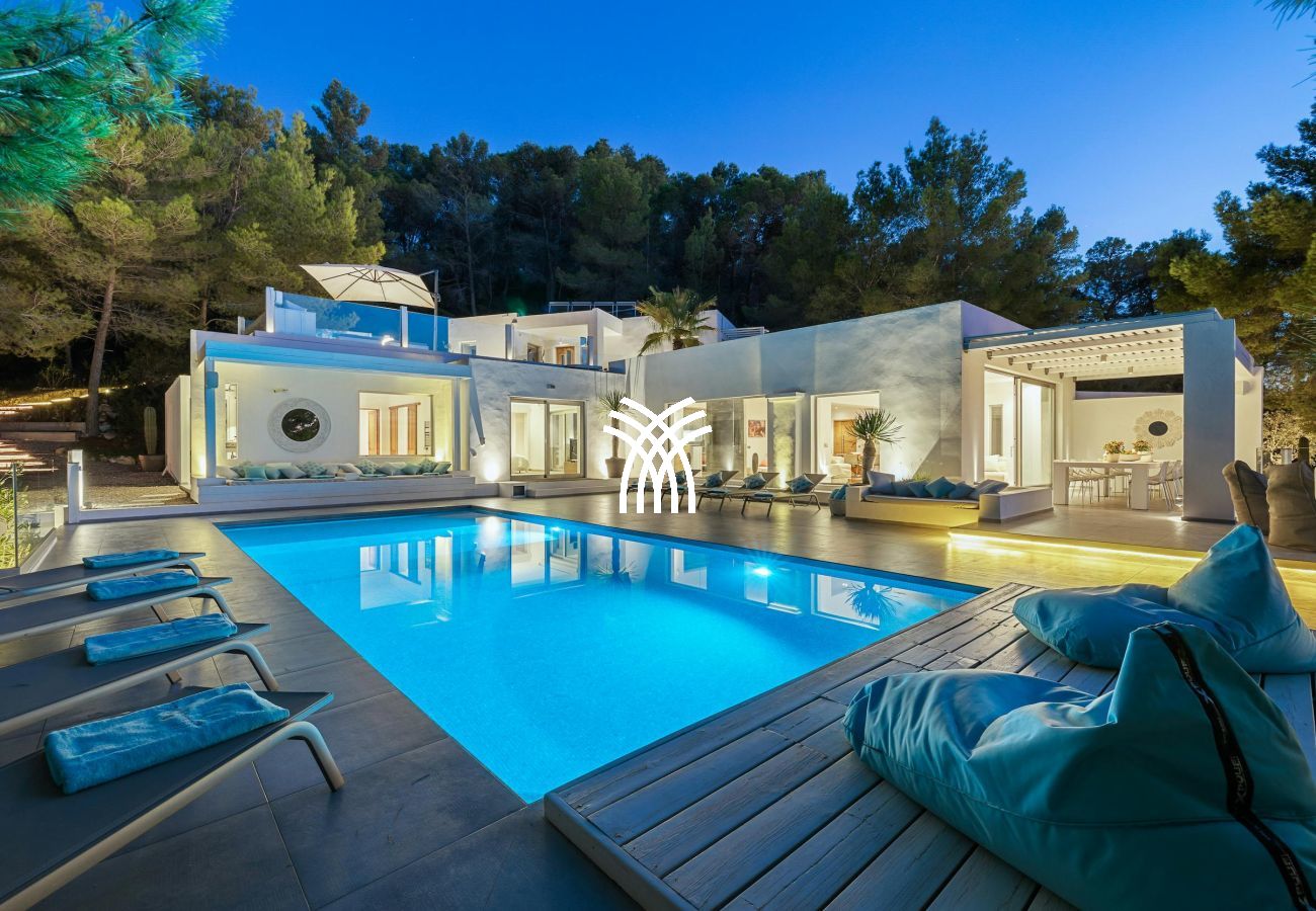 Villa in Ibiza / Eivissa - Sunset Paradise